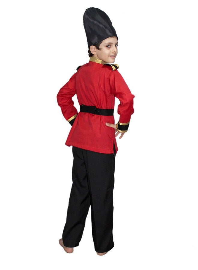 كاكو فانسي دريسيس زي تنكري من البوليستر من كاكو، زي حارس بريطاني للأولاد | زي جندي بريطاني للأطفال، زي ليوم الاستقلال ويوم الجمهورية - 3-4 سنوات، متعدد الألوان - Image 5